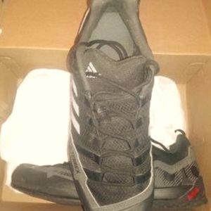 Adidas terrex solo 2